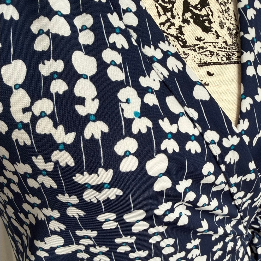 Beautiful Blue Wrap Dress with white floral print - Picture 4 of 6